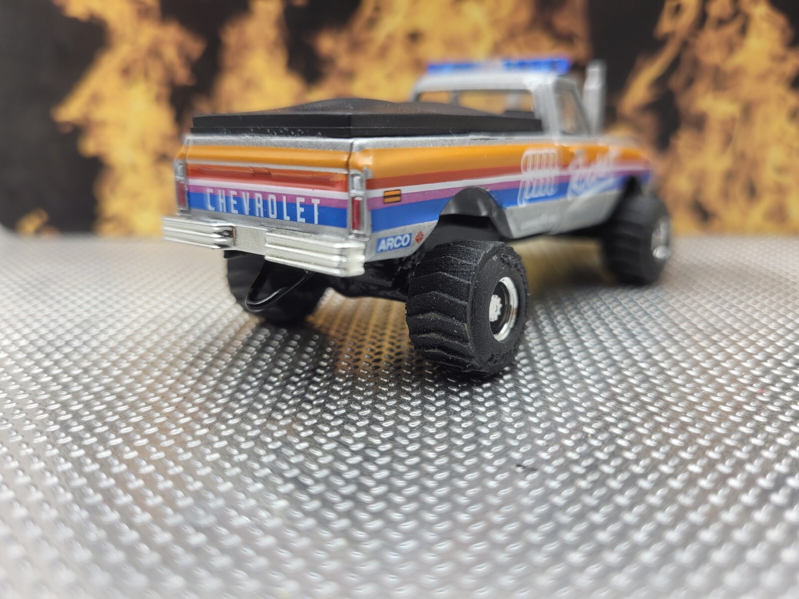 CUSTOM BUILT 1:64 C10 GreenLight 1970 HOTROD PULLING TRUCK puller CHEVEROLET USA