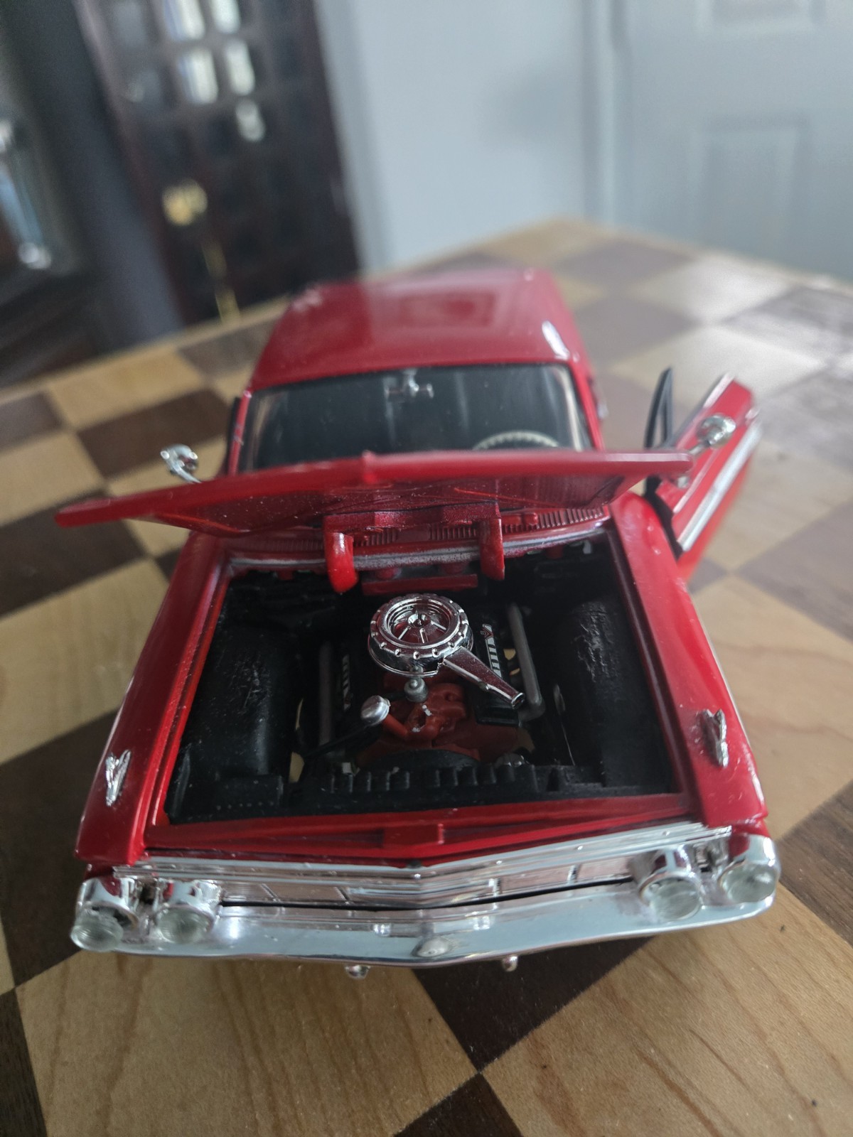 1961 Chevrolet Impala Lowrider Custom Model 1:24 Scale Diecast
