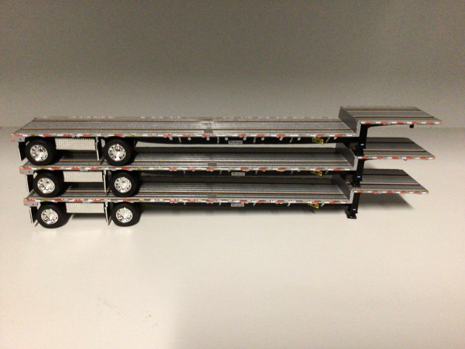 3-DCP 1/64 SILVER W/ BLACK FRAME TRANSCRAFT STEPDECKS W/ BOXES NIB