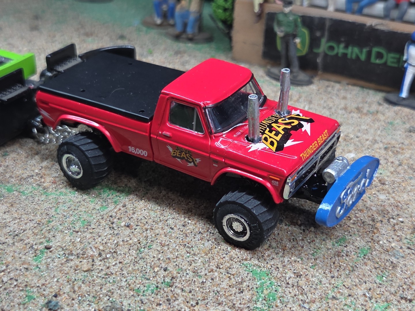 CUSTOM BUILT 1:64 GreenLight 1976 FORD HOT ROD PULLING TRUCK ertl puller dcp 460