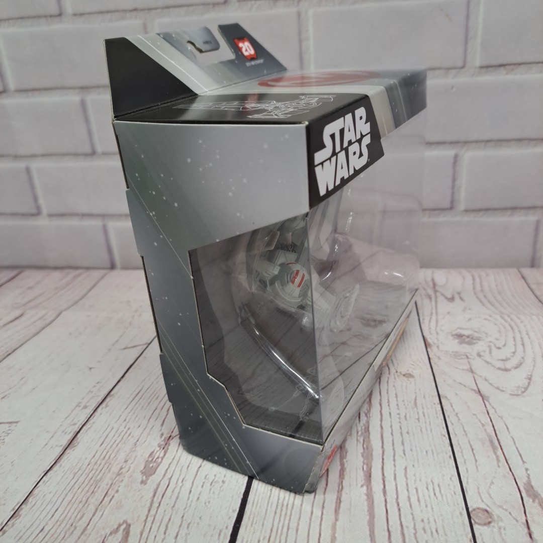 Hot Wheels Star Wars Starships Select Sith Infiltrator #20 BRAND NEW
