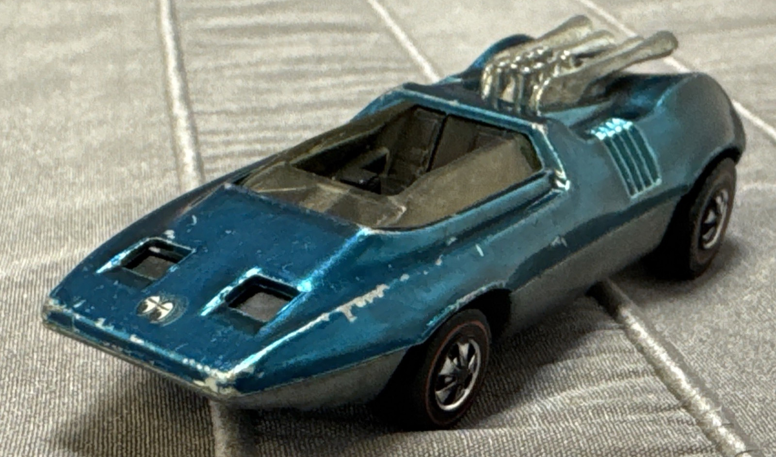 Hot Wheels Redline Peepin’ Bomb Aqua Spectraflame USA 1970.