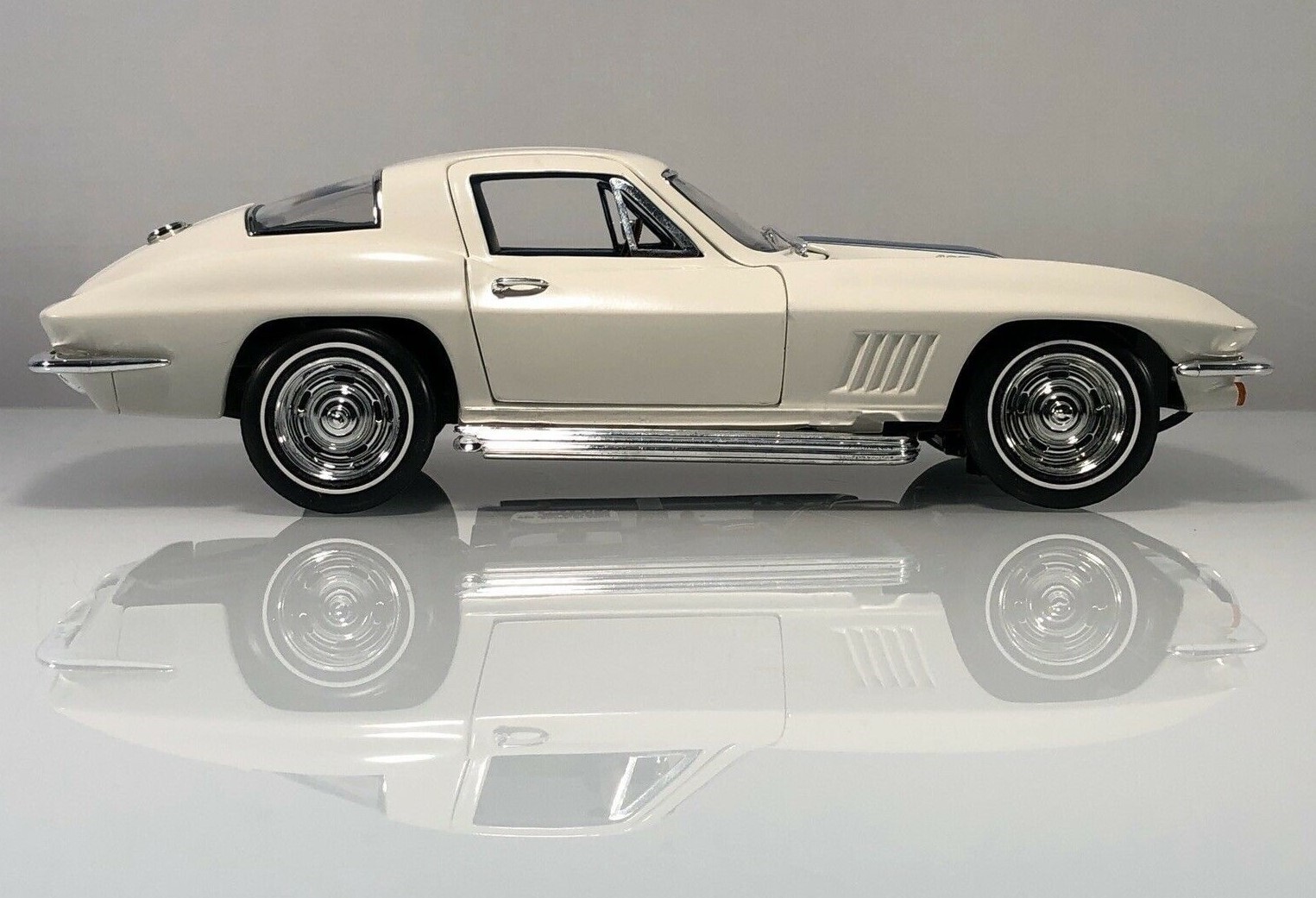 Corvette 1Chevrolet55Chevy57StingRay12Car1963Classic24Custom1967Built18Model1957