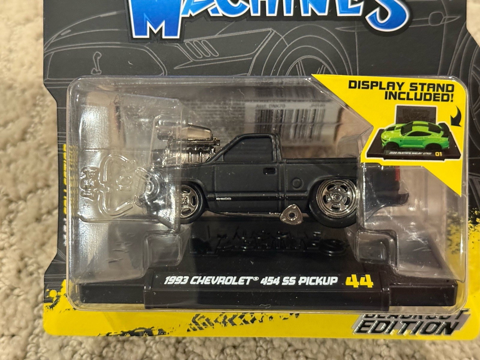 Muscle Machines 1/64 – 1993 Chevrolet 454 SS Pickup Black #44