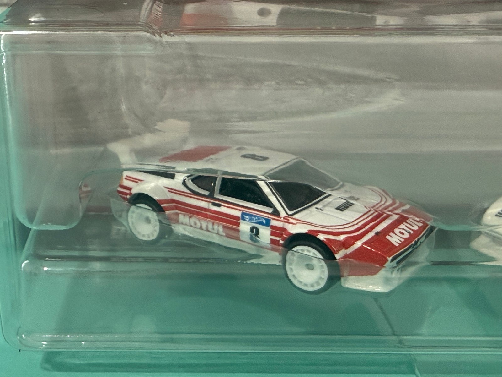 HOT WHEELS TWIN PACK 2 CAR SET BMW M1 PROCAR LANCIA STRATOS GROUP 5 1:64 3+