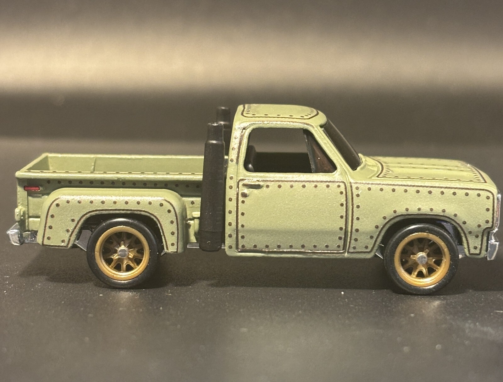 White Toner 1:64 Waterslide 1978 Dodge Lil Red Express Truck WWII Rat Rod Rivet