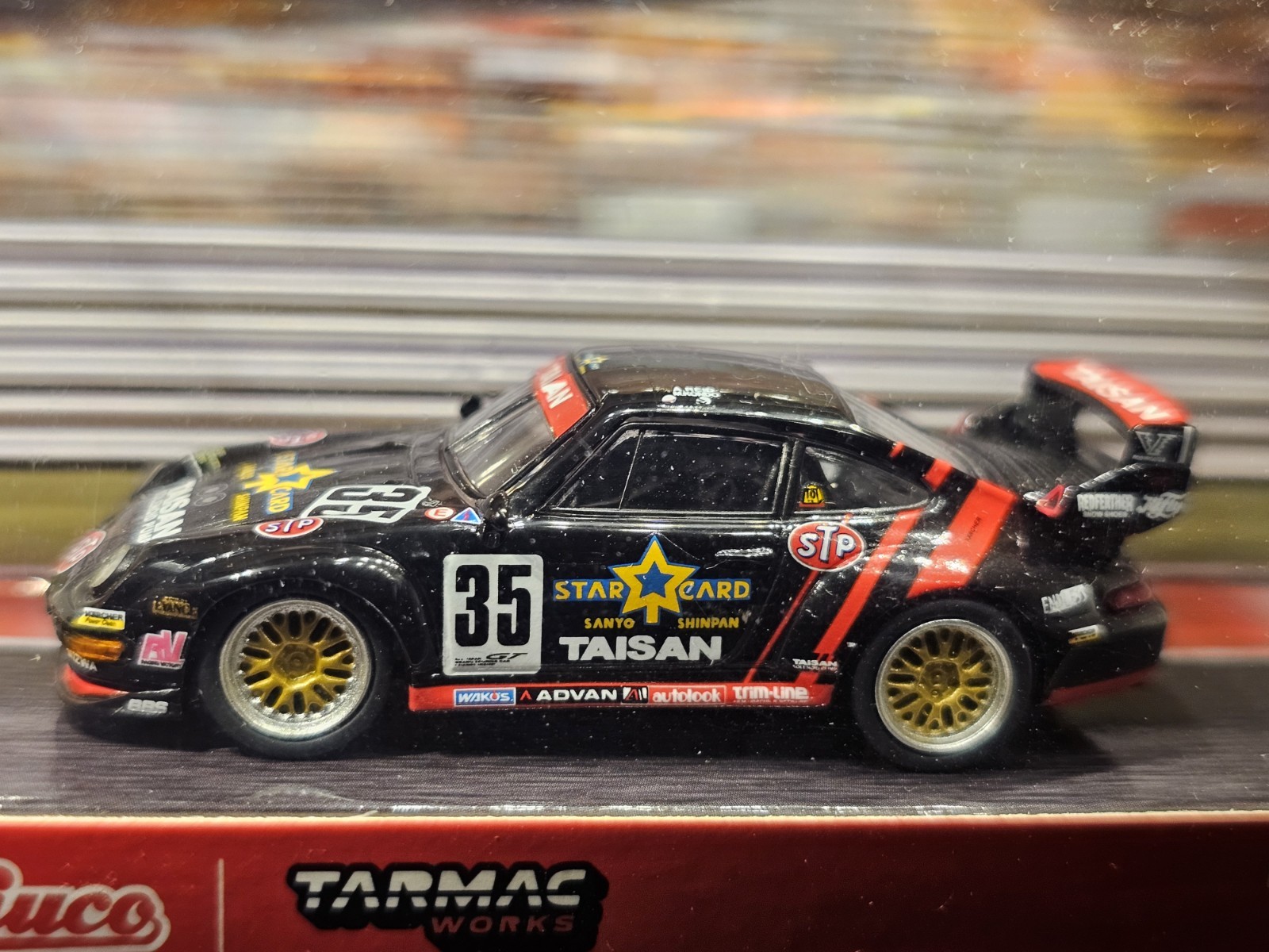 Tarmac Works 1:64 911 (993) GT2 JGTC Taisan Starcard #35 Diecast Model Car