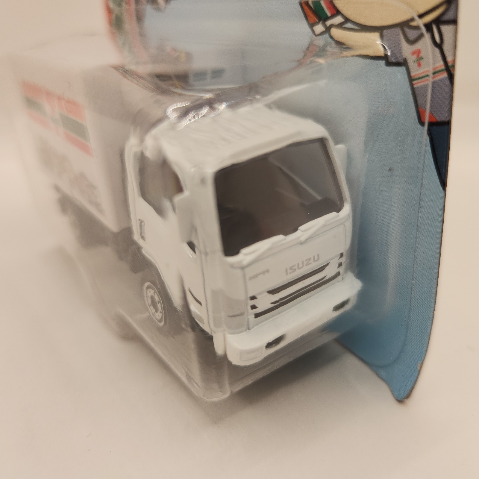 NEW Majorette Isuzu N-Series 7-Eleven Taiwan Limited Edition