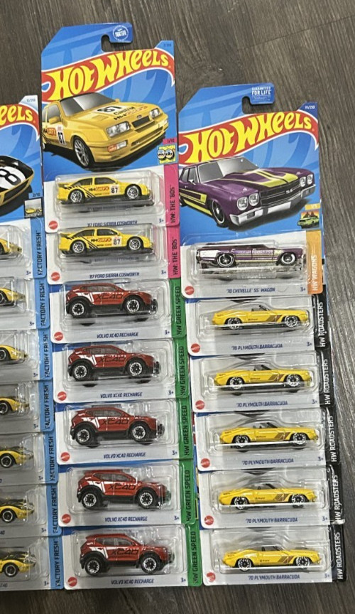 Hot Wheels Kroger Exclusive (Lot of 20) Ford, Plymouth, Volvo, Chevelle