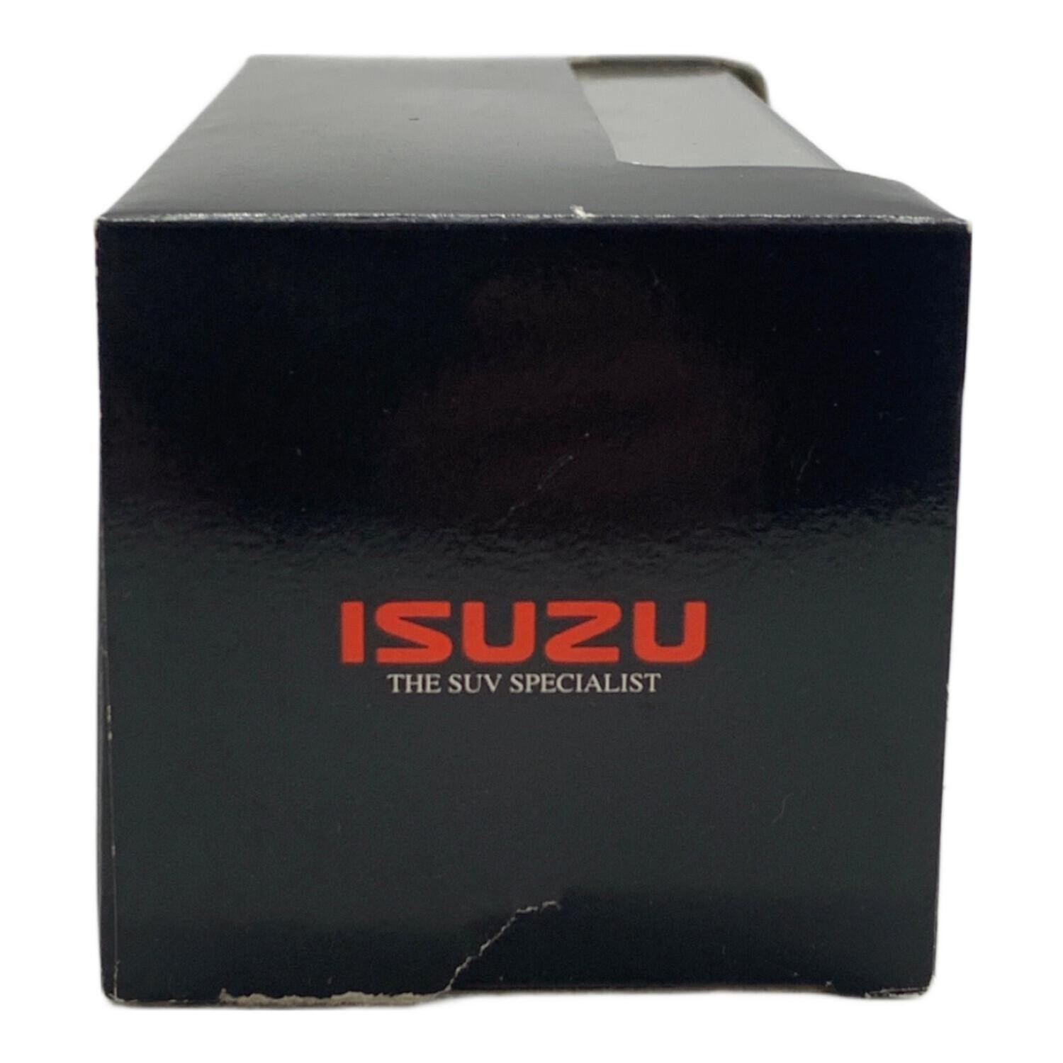 ISUZU Bighorn 1:43 Diecast SUV Collectible Green/Silver