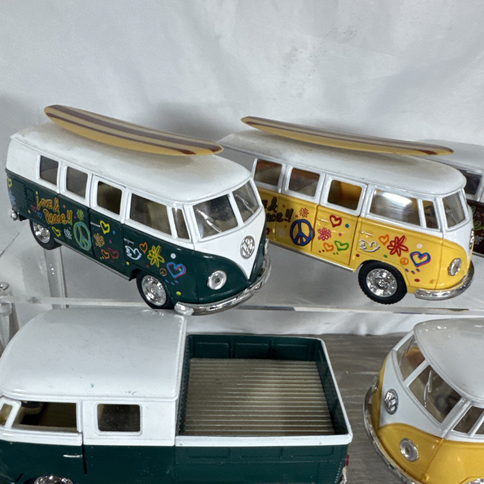Kinsmart Volkswagen Classical Beetle And Bus Lot Of 12 Die Cast Plastic