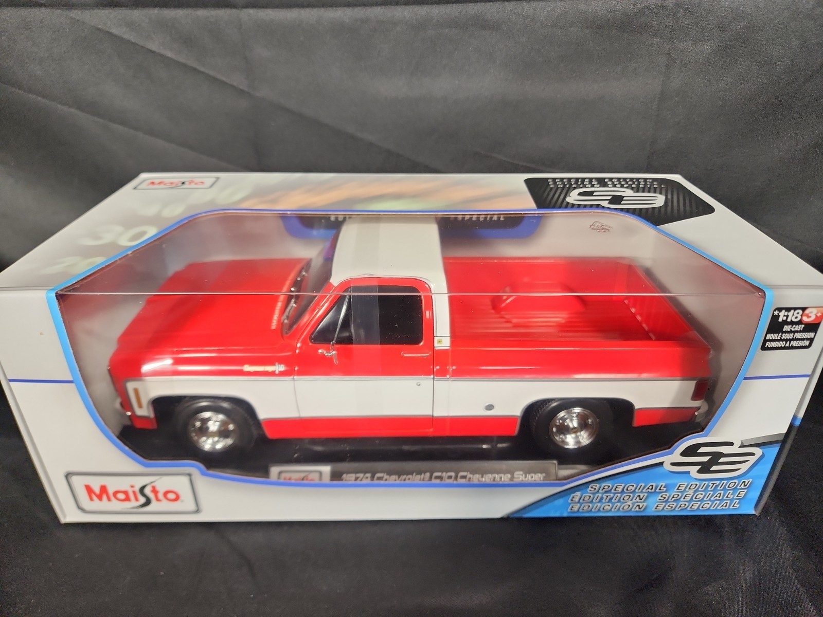 1974 Chevrolet C10 Cheyenne Super 1:18 Maisto Exclusive Style