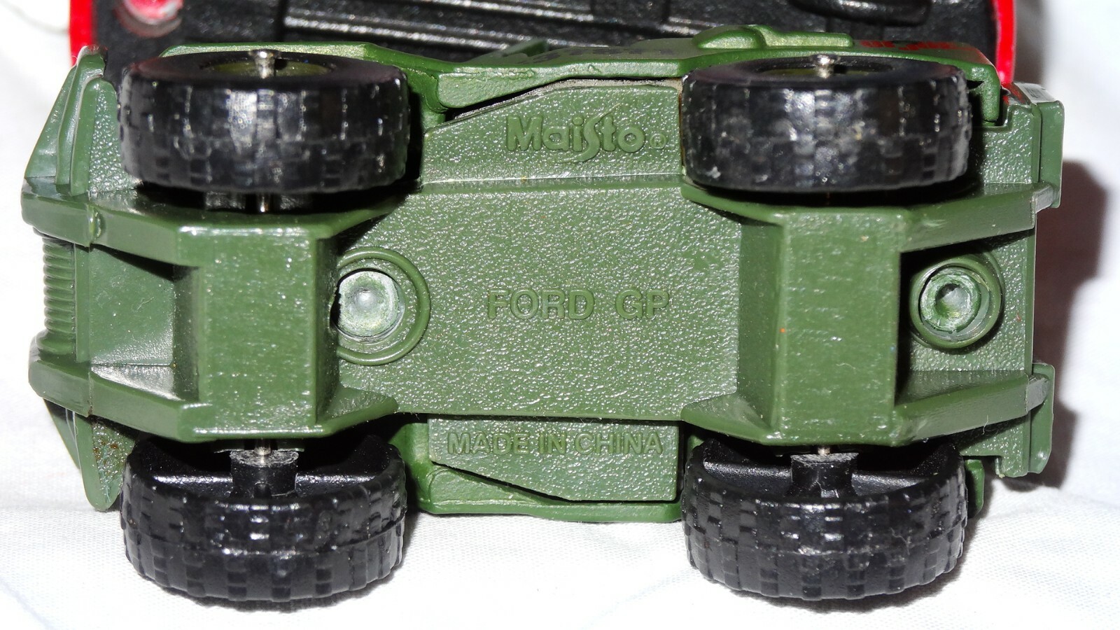 4 Diecast Maisto lot. In fair condition, Please see photos 