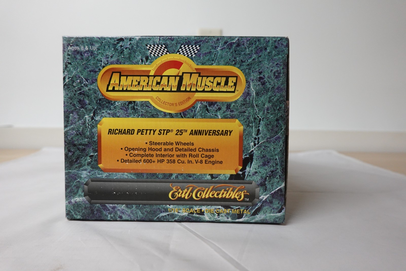 ERTL 7805 RICHARD PETTY STP 25TH ANNIVERSARY AMERICAN MUSCLE 1:18 SCALE N.I.B.