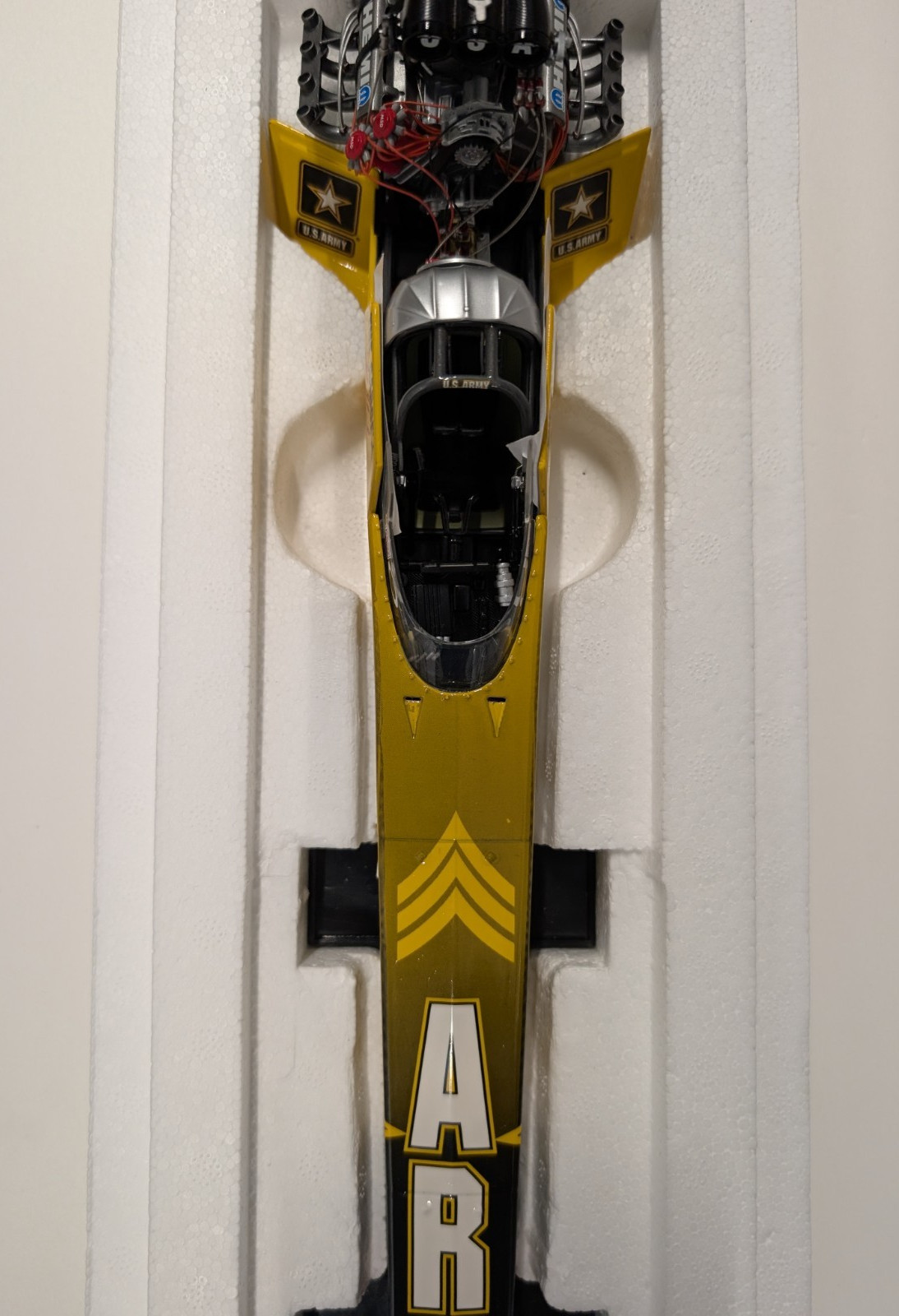 Milestone 2004 Tony Schumacher U.S. Army Sarge 1/16 Top Fuel Dragster NHRA As Is