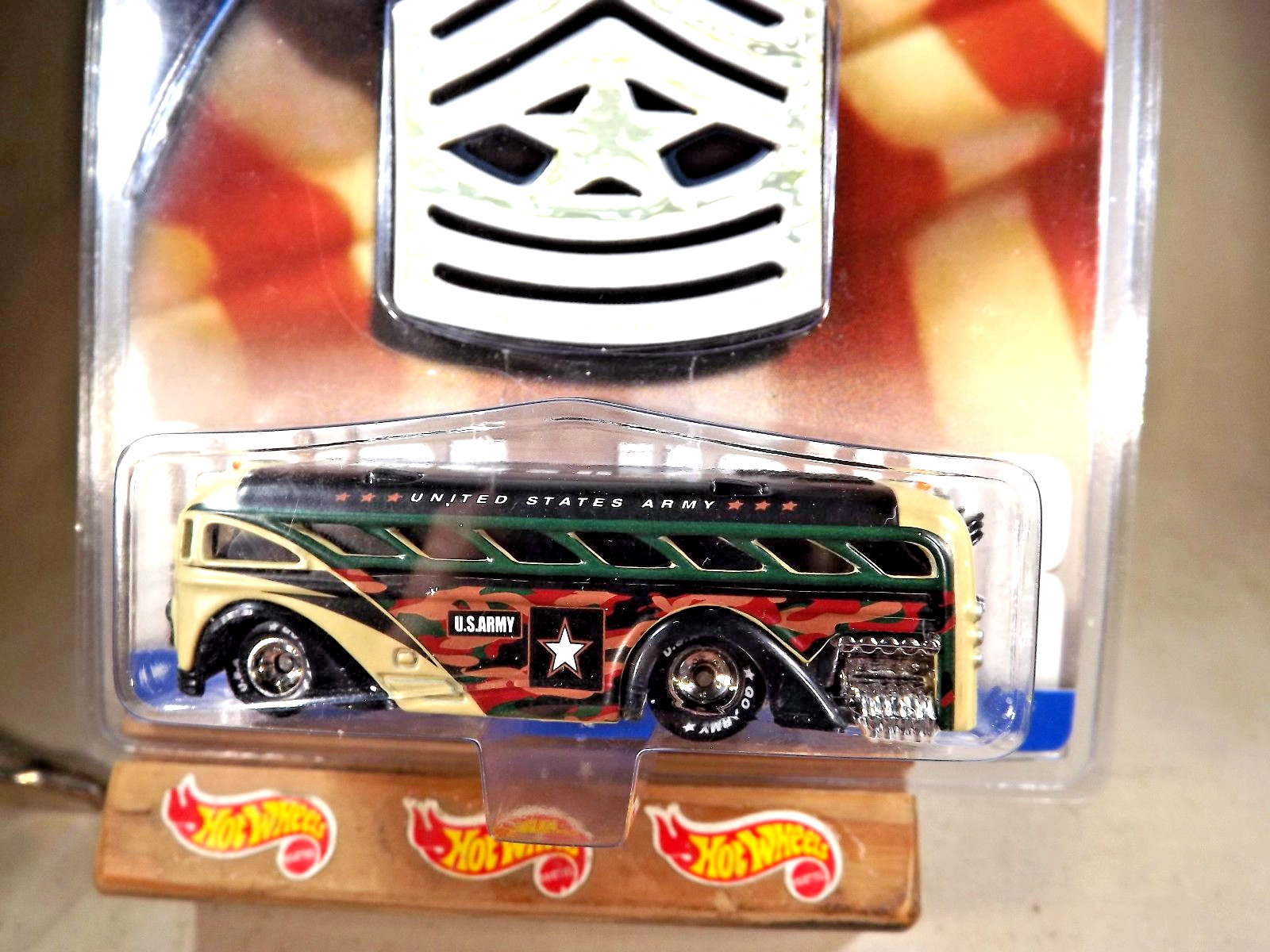 2002 Hot Wheels KB Toys Military Rods-ARMY SURFIN’ SCHOOL BUS Black-Tan w/RR’s