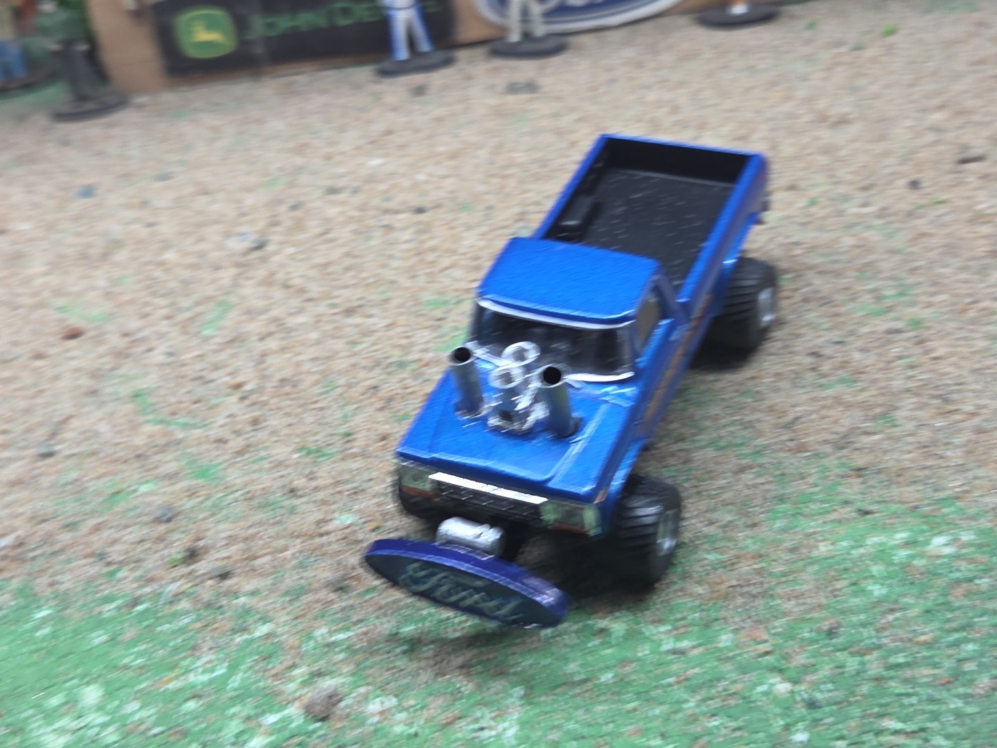 CUSTOM BUILT 1:64 GreenLight 1979 FORD HOT ROD PULLING TRUCK ertl puller dcp 460