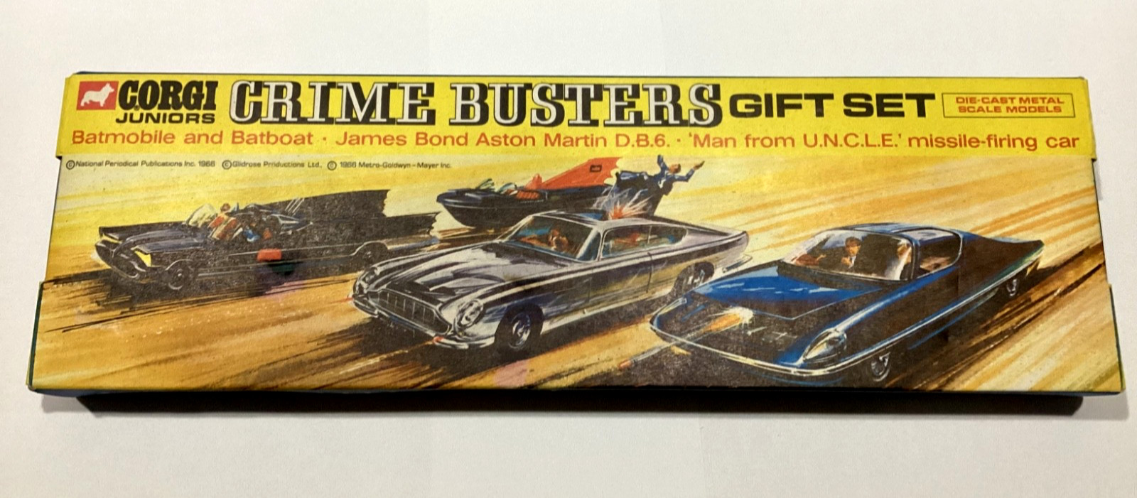 1966 CORGI junior Crime Busters Batman James Bond Diecast Model Gift Set 3008