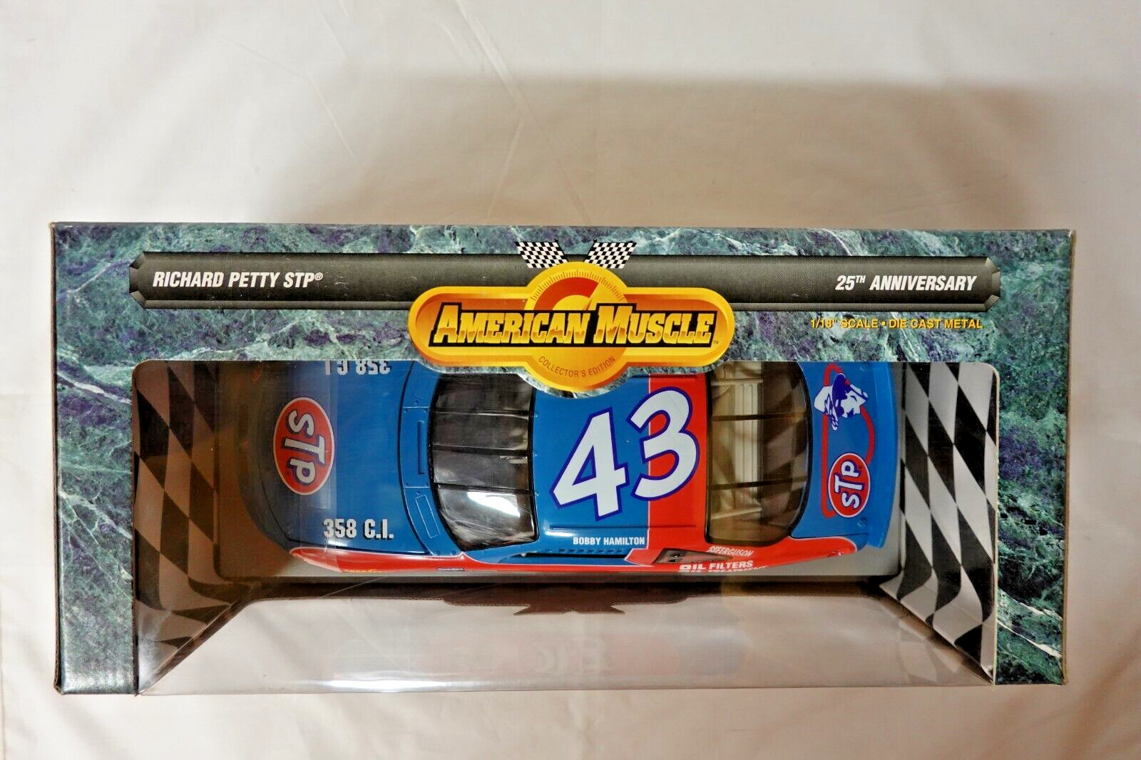 ERTL 7803 RICHARD PETTY STP 25TH ANNIVERSARY AMERICAN MUSCLE 1:18 SCALE N.I.B.