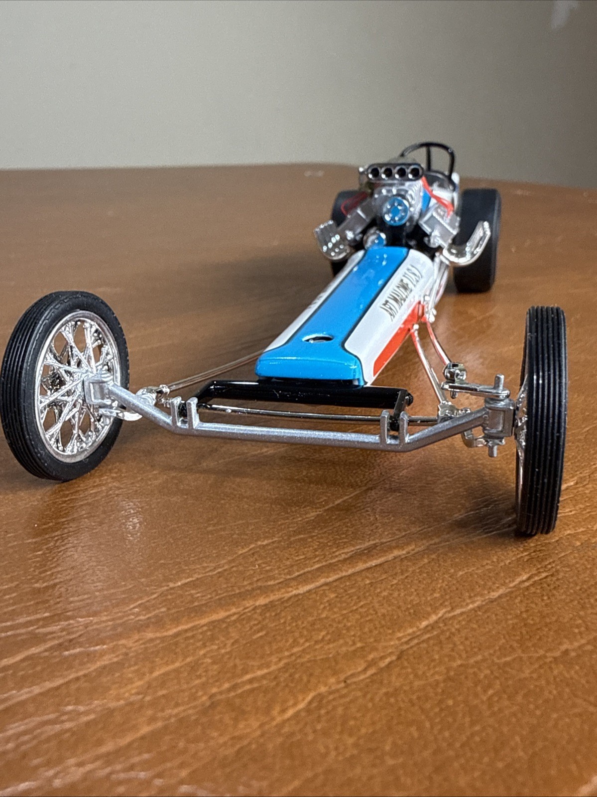 1320 THE DIGGERS Art Malone U.S. 1 Fuel Dragster 1:24 SCALE 6th in the Series