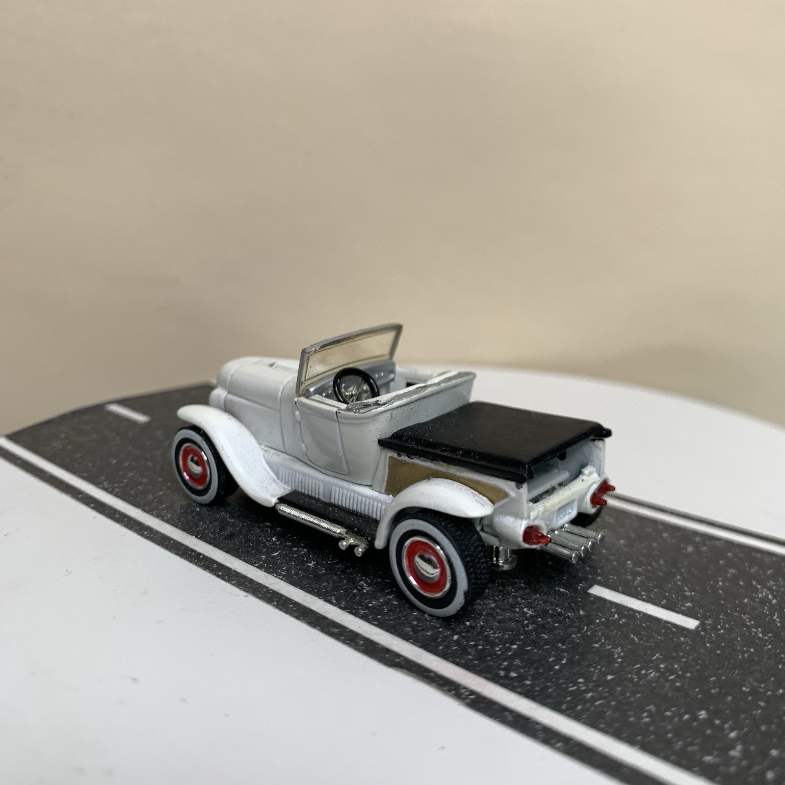 CUSTOM Hot Wheels 100% Ala Kart 1929 Ford Pickup Roadster White Chopped 1:64