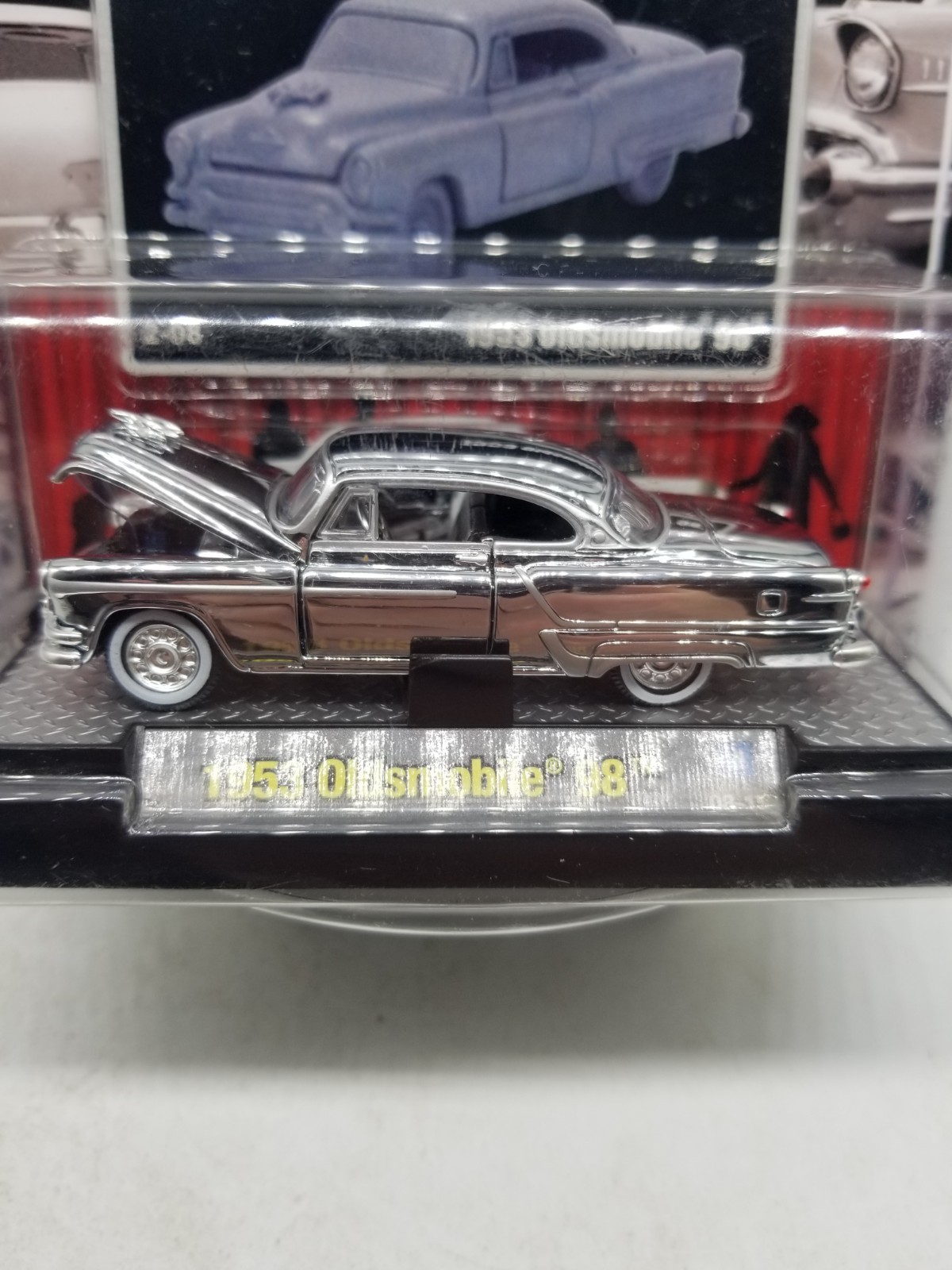 M2 Machines 1953 Oldsmobile 98 Auto-Thentics Release 02 Chrome Finish Rare Color