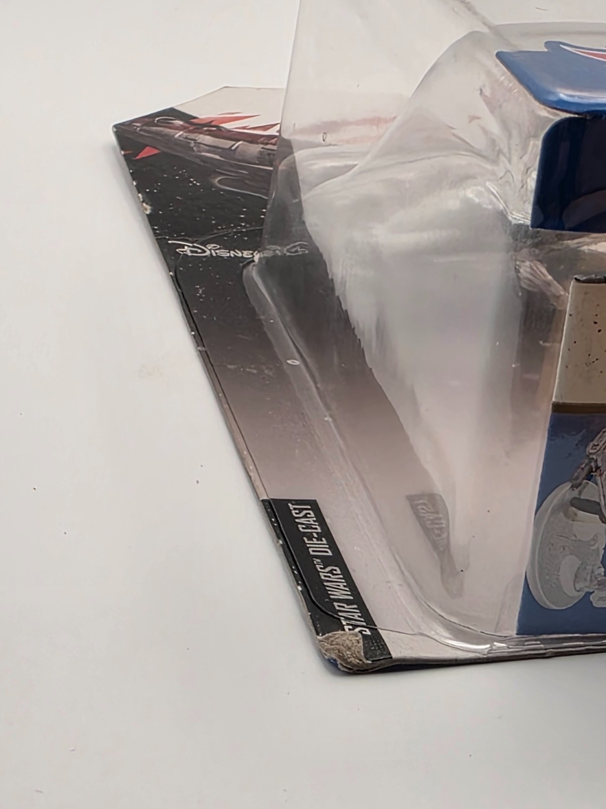 2017 Hot Wheels Star Wars Starships Resistance Bomber (LOT 197)