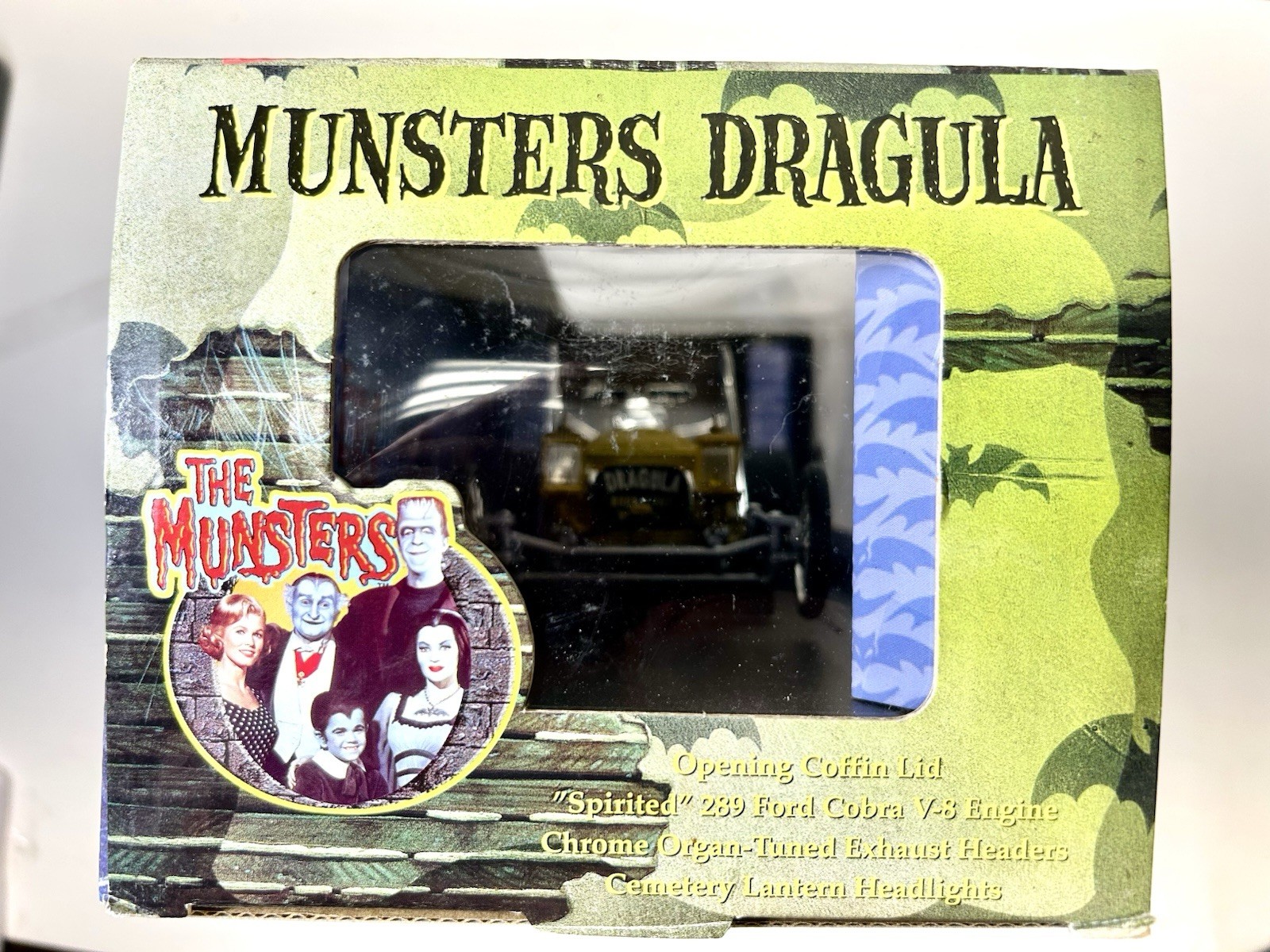 The Munsters Dragsters Dragula 1:18 Scale Diecast – Gold