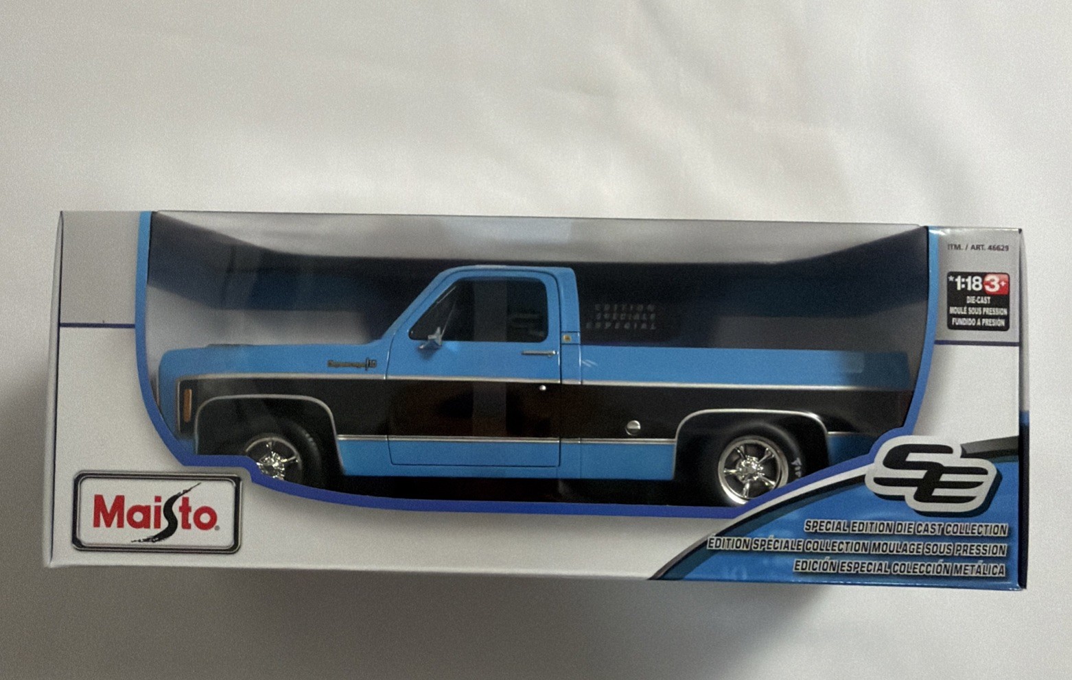 Maisto 1:18 1974 Chevrolet C10 Cheyenne Super Pickup Truck Blue Black Stripe New