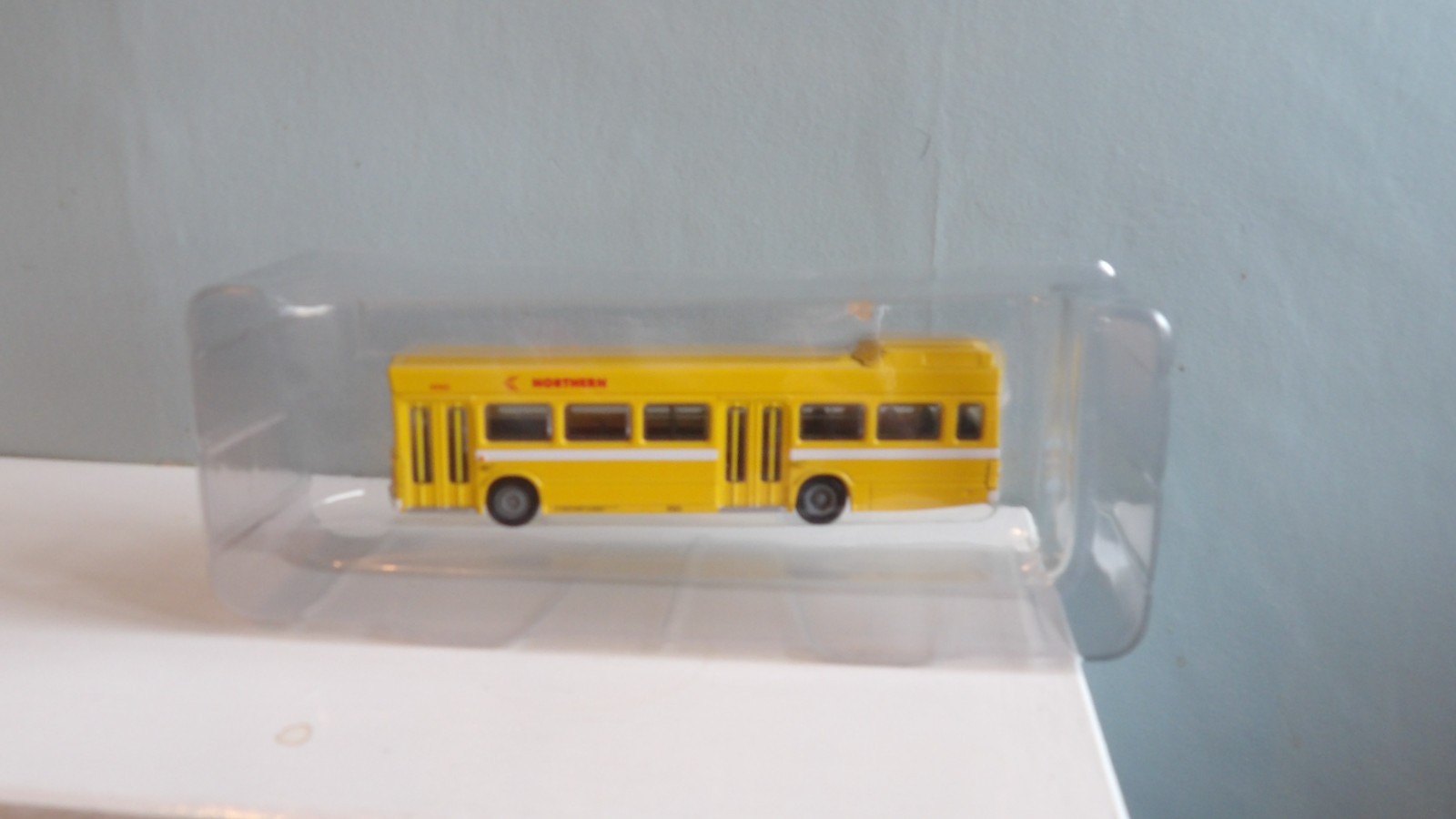 EFE 15103 NORTHERN GENERAL TRANSPORT CO LONG LEYLAND MARK 1 DIECAST 1:76 SCALE.