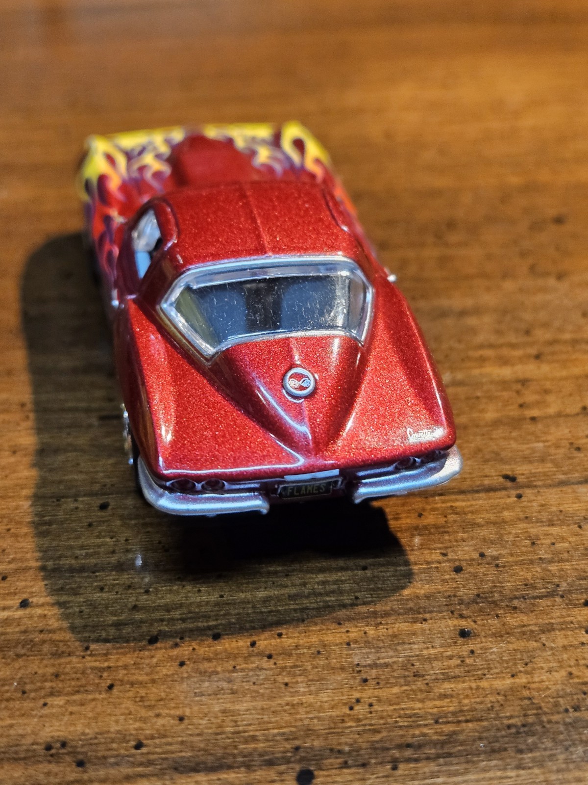 Auto World SUPER RARE Deluxe Series 1967 Chevy Corvette & 2017 Dodge Viper.