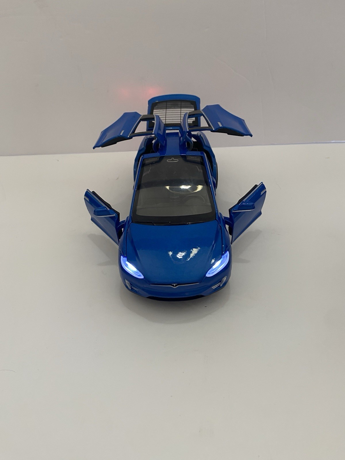 Proswon Diecast Tesla Model X 1:32 Light Sound Pull Back Action New Open Box U4