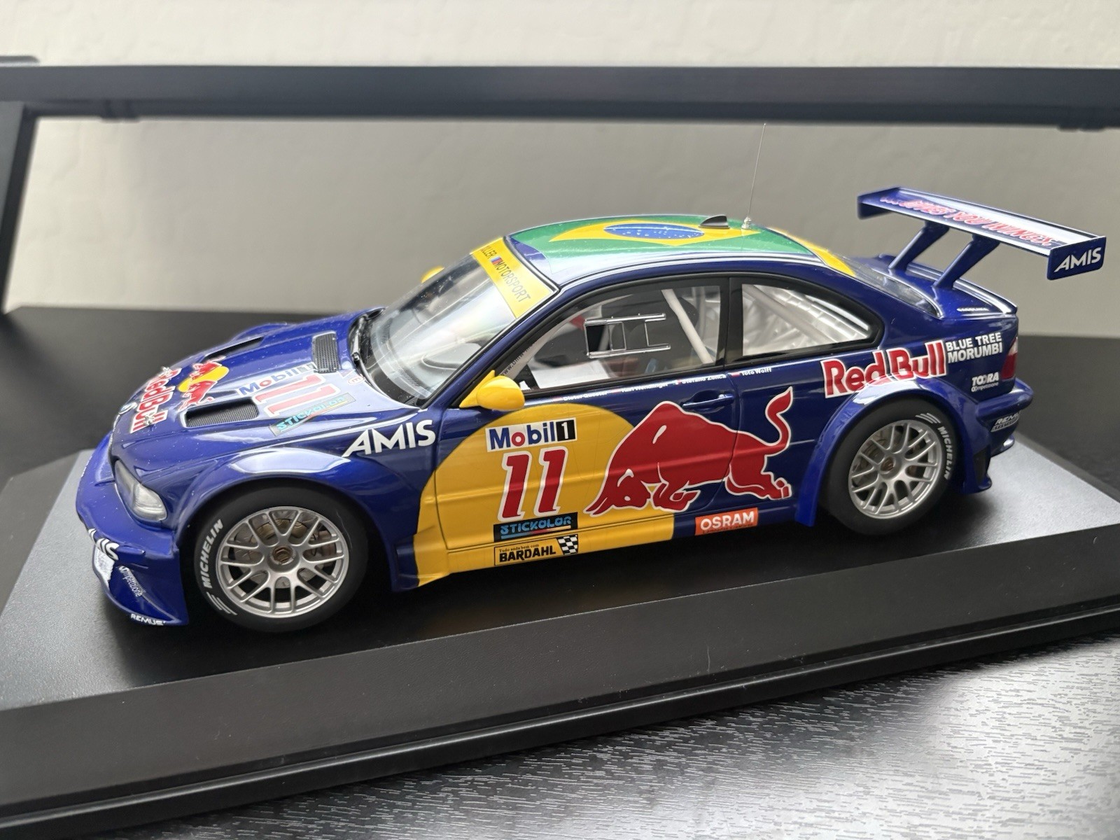 1:18 Autoart BMW E46 M3 GTR ‘Red Bull’ #11 Interlagos
