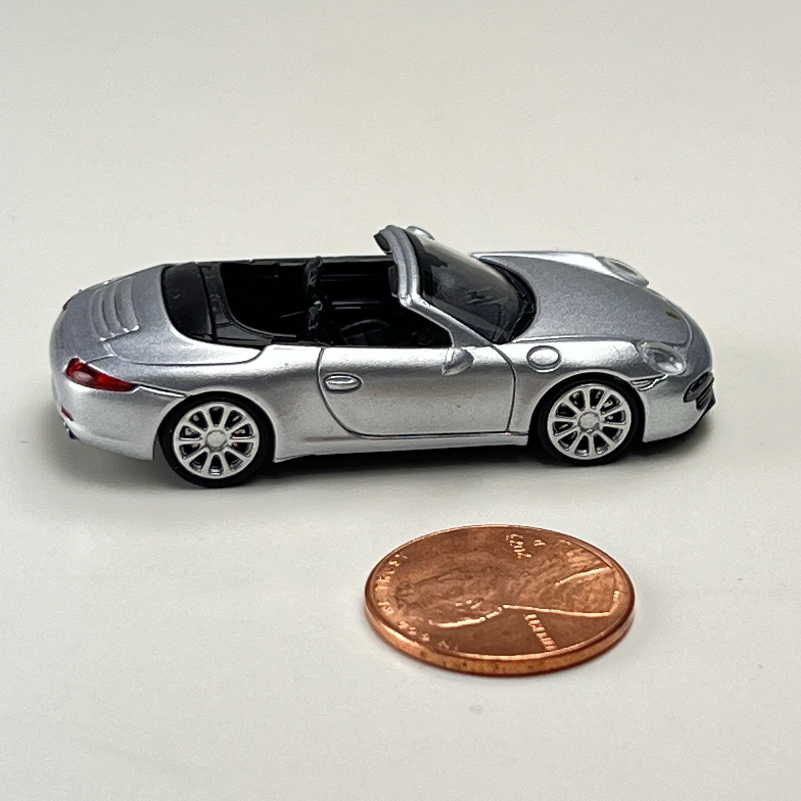 Minichamps 1/87 HO Porsche 911 (991) Carrera S Cabriolet Silver ’13 870068032