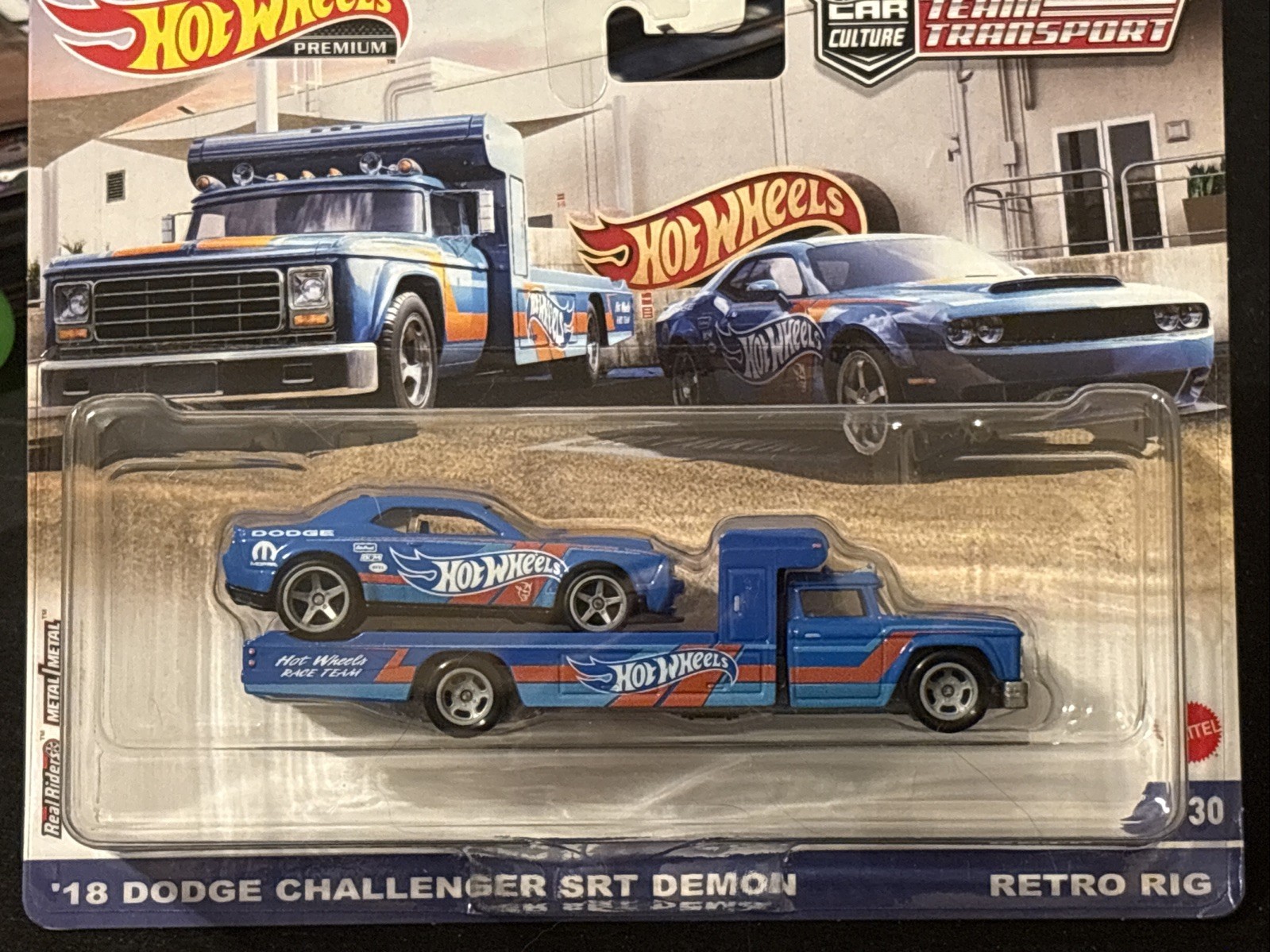 Hot Wheels Premium Team Transport ’18 Dodge Challenger SRT Demon w/Retro Rig #30