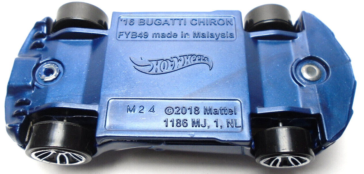 2018 HOT WHEELS 2016 BUGATTI CHIRON BLUE 1:64 DIECAST 2 3/4″ CAR WITH SILVER