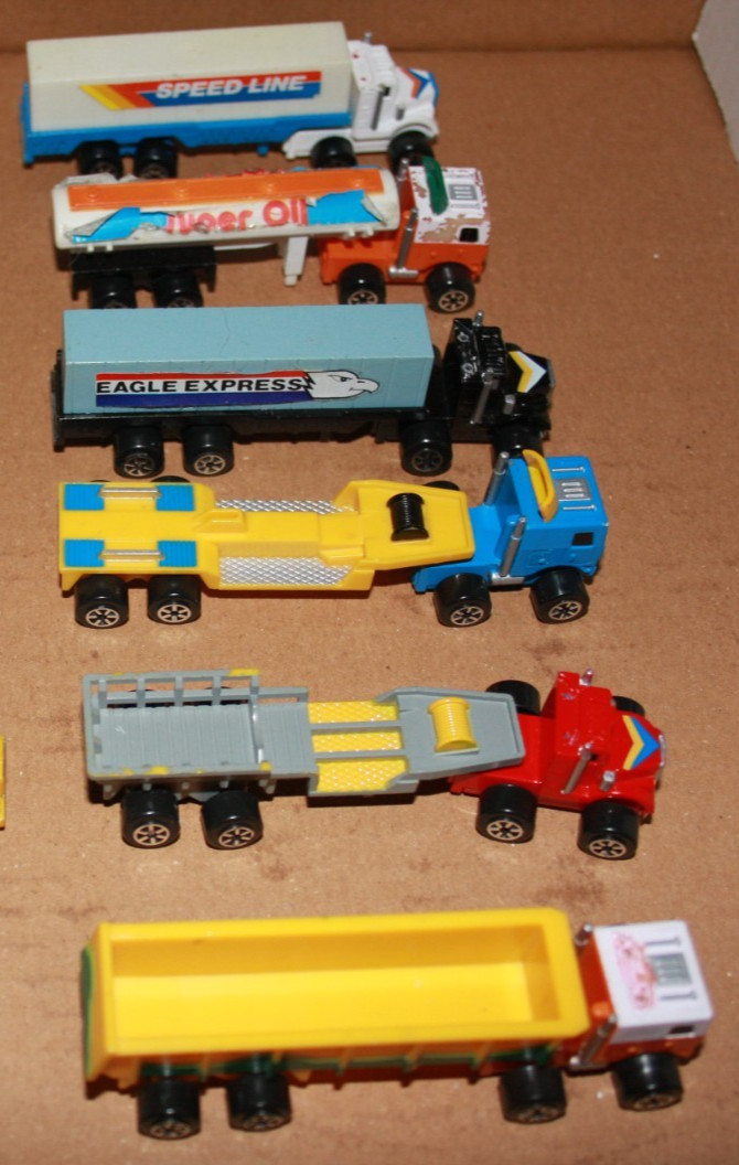 6 Micro Size 4.5 ” Long Semi Tractor Trailer Rigs