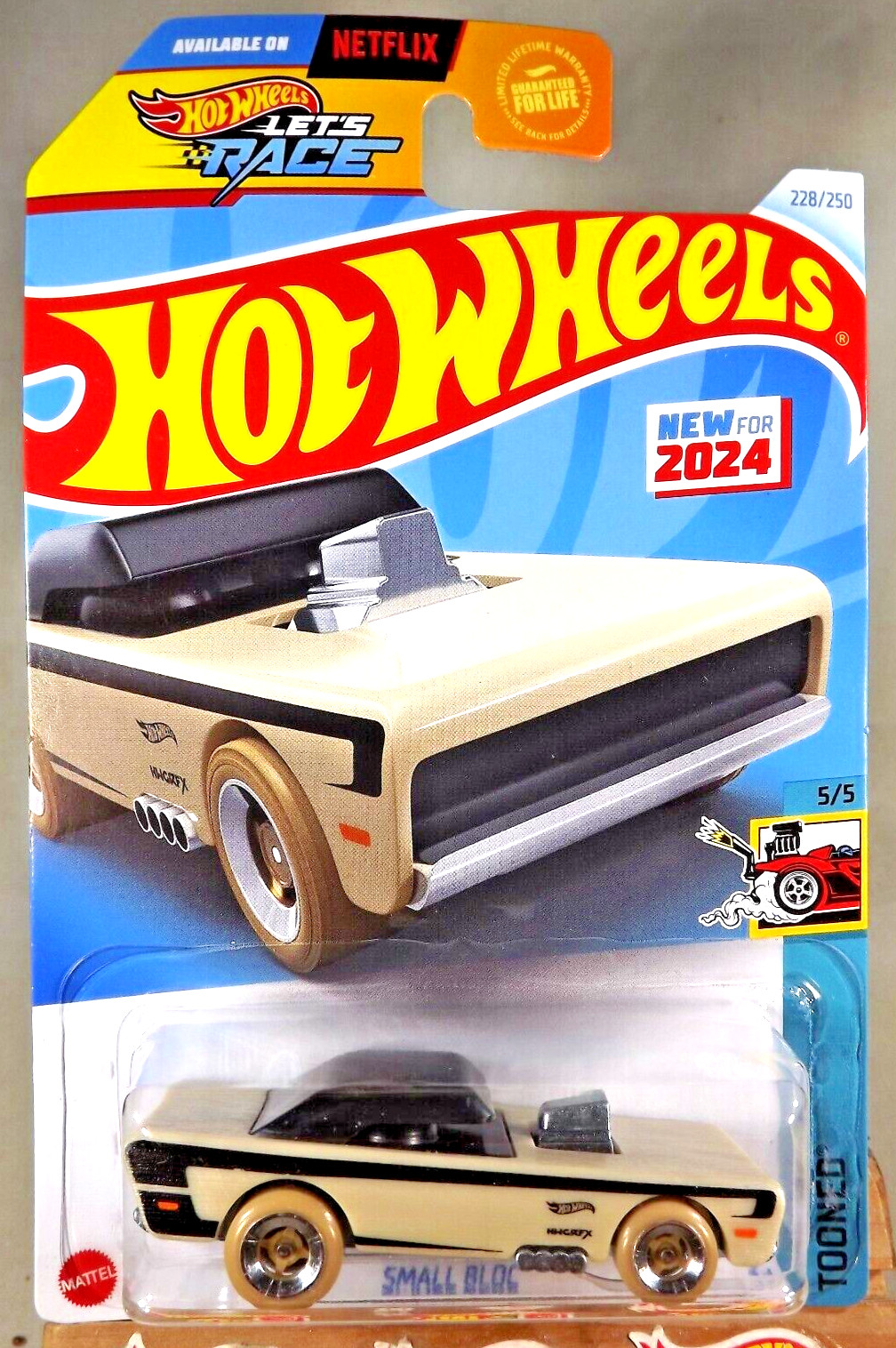 2024 Hot Wheels #228 Tooned 5/5 SMALL BLOC Tan-Black w/Tan Wheel Chrome Rim 4 Sp