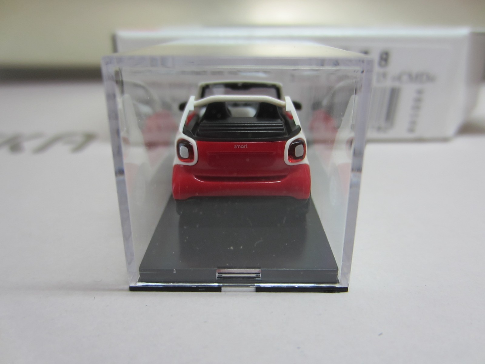 BUSCH 50778 SMART FORTWO CABRIO 2015 in RED – model is PLASTIC – HO / 1:87 scale