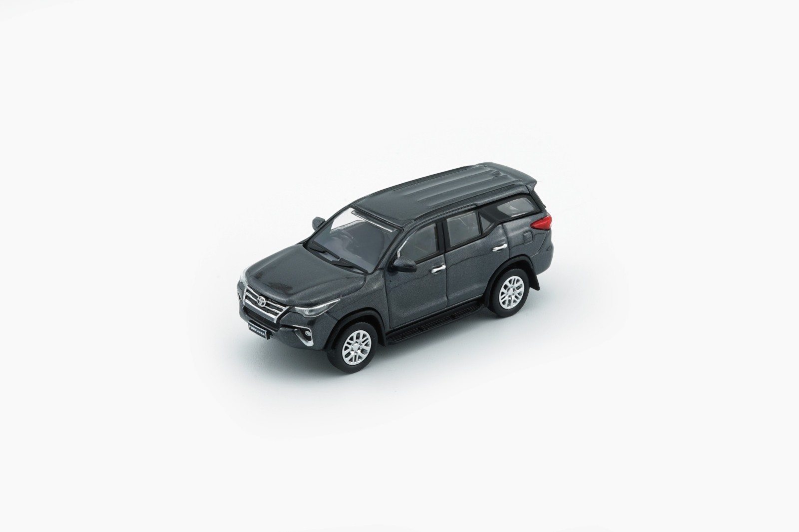 BM Creations 2018 Totota Fortuner – Silver – LHD 1:64 Scale Diecast Car 64B0476