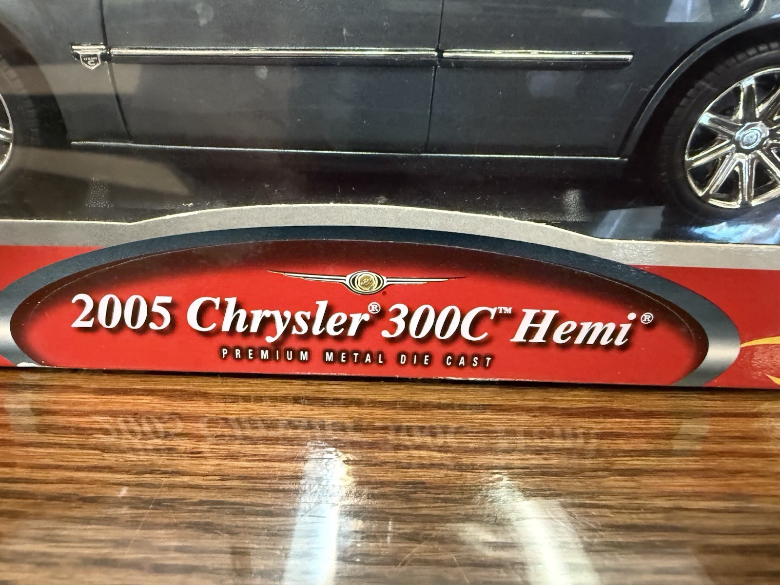 1/18 American Graffiti 2005 Chrysler 300C Hemi Gray