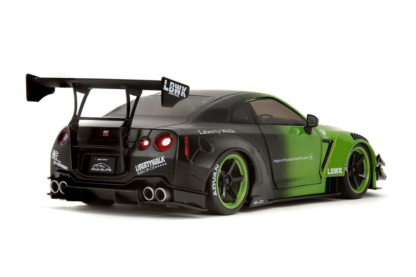 NISSAN GT-R (R35) W/LIBERTY WALK BODY KIT 2.0 /DISPLAY BASE 1/18 JADA TOYS 35724