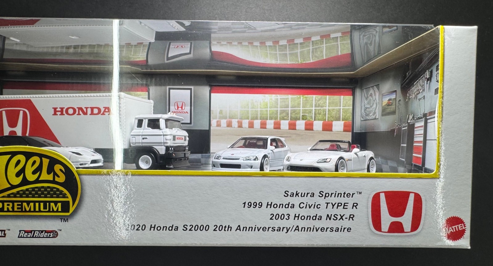 Hot Wheels 2025 Premium Collector Diorama Honda Set Civic Type-R, NSX-R, S2000
