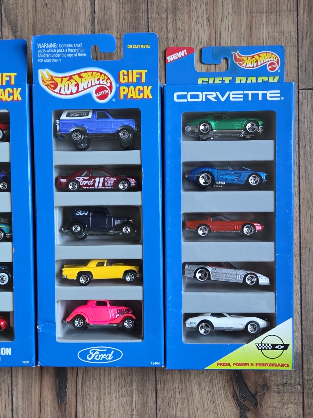 Hot Wheels 5 Gift Pack 60’s Muscle Cars, Classic Collection Corvette Lot Of 4