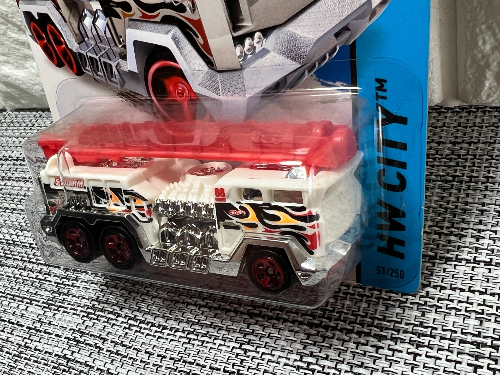 Hot Wheels HW City 5 Alarm 51/250 White/Red