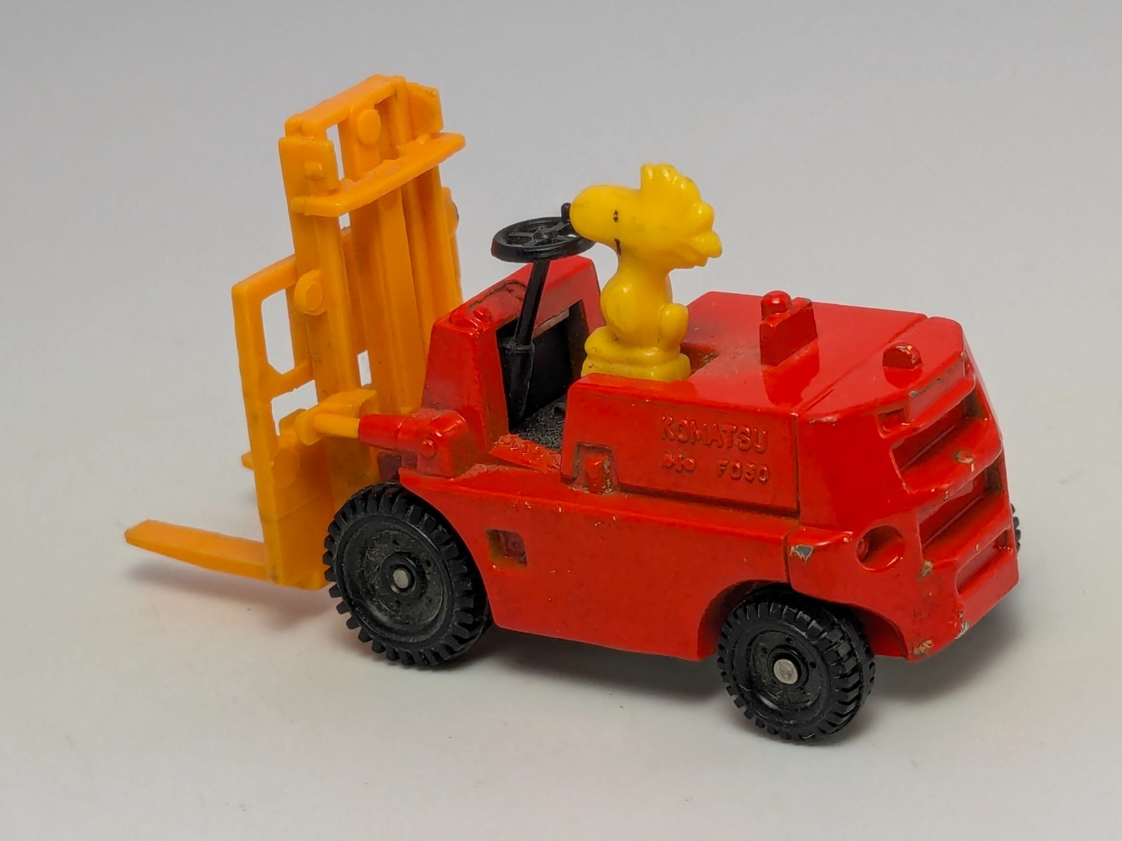Vintage Aviva Komatsu Red Fork Lift Truck 1965 Peanuts WOODSTOCK Diecast Japan