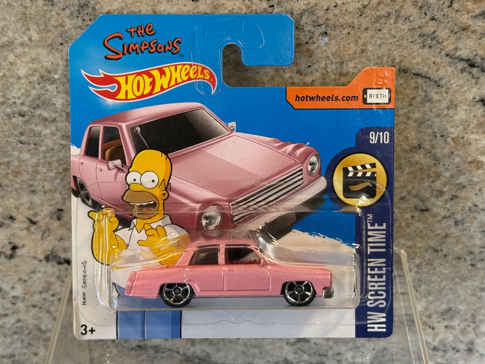 New 2017 Hot Wheels Screen Time Short Card – The Simpsons Family Car Pink Sedan