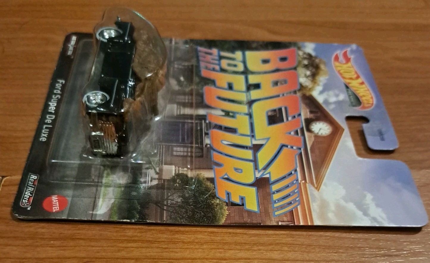 Hot Wheels Premium Back To The Future III Time Machine 1955 & Ford Super Deluxe