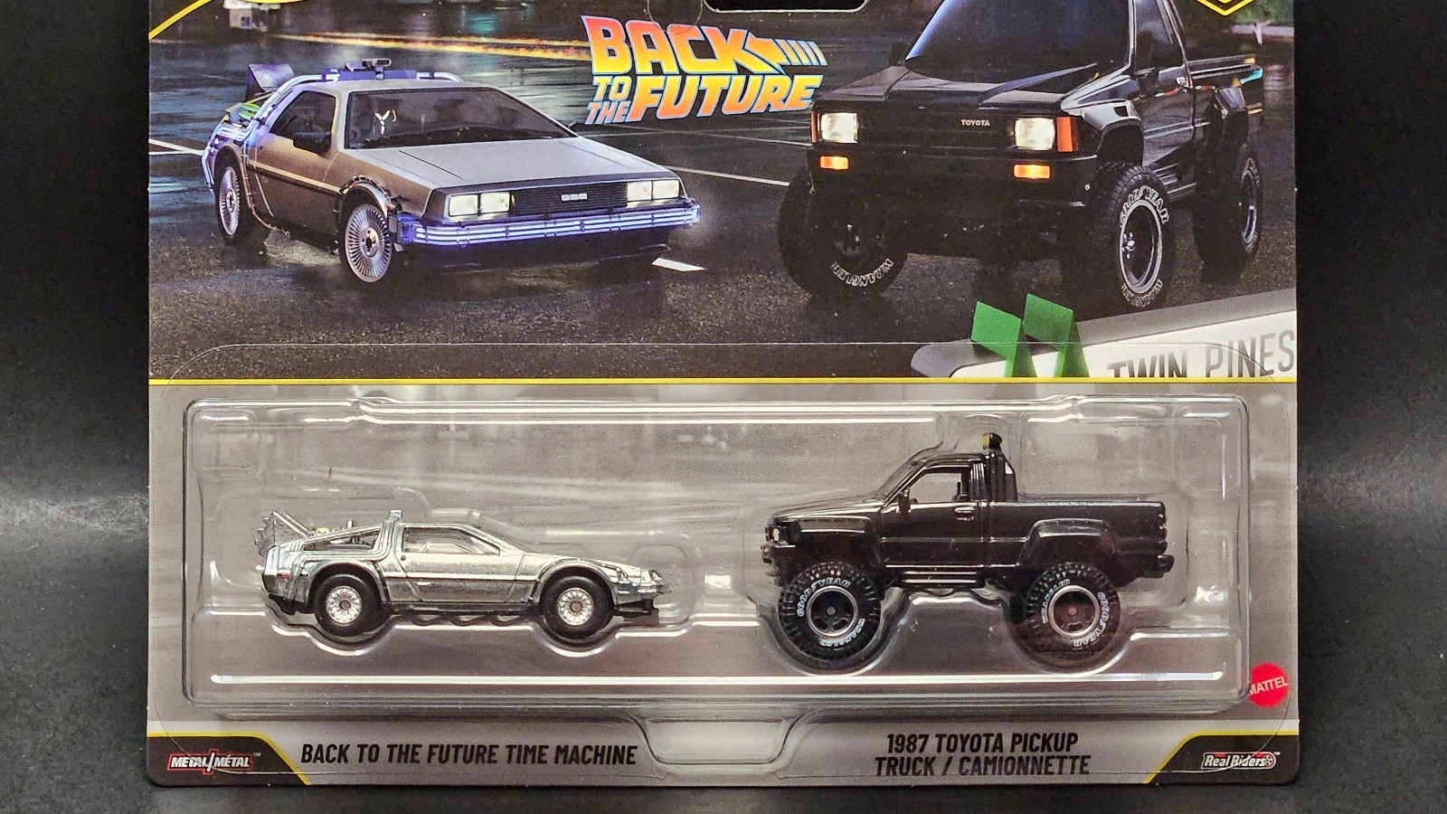 Hot Wheels 2 Pack Back To The Future Time Machine & 1987 Toyota Pickup Truck +++