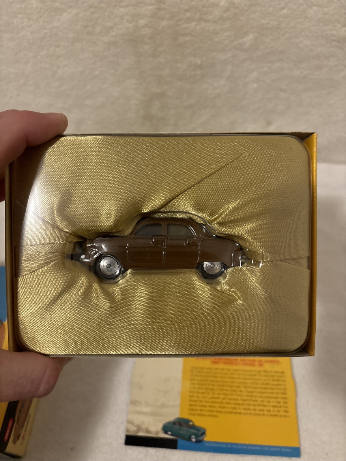 Corgi AN01101 50th Anniversary Brown Ford Consul Saloon Ltd Edition NIB